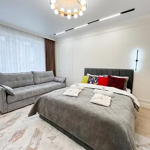 https://4foryou-komfort-one-bedroom.hotels-of-almaty.com